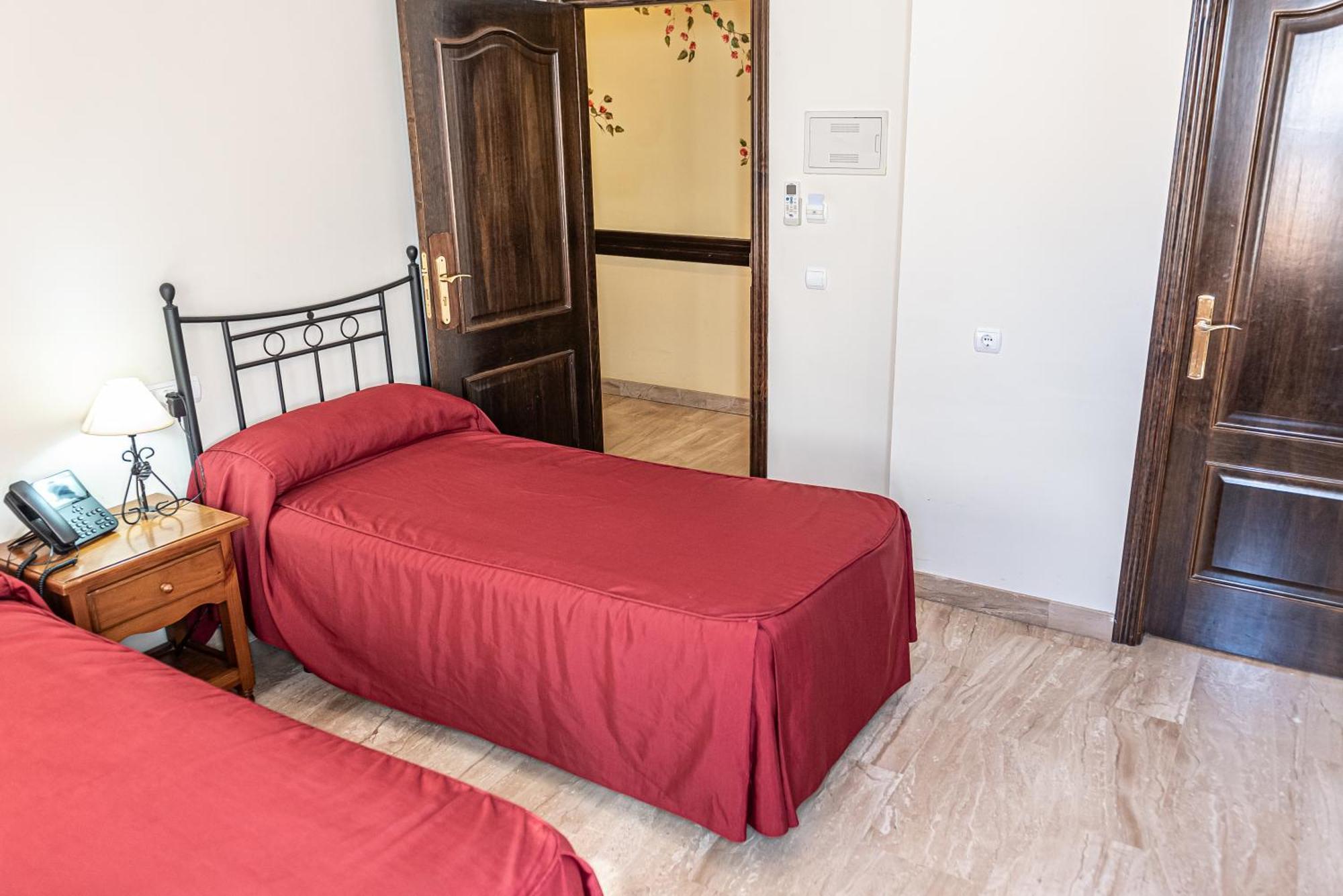 Hotel Las Rosas Priego de Córdoba Eksteriør bilde